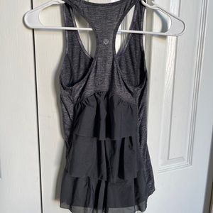Lululemon size 4 tank top
